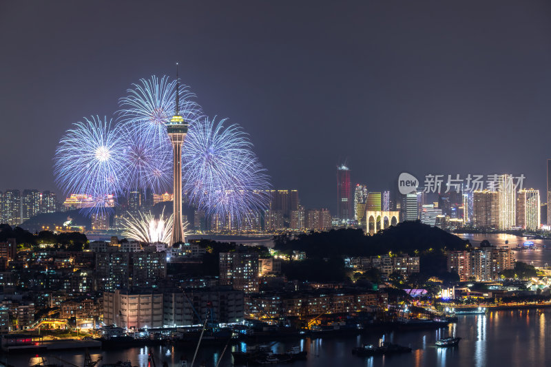 澳门半岛新葡京澳门塔CBD夜景烟花秀