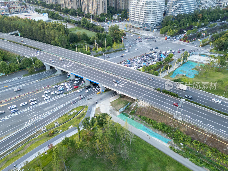 航拍四川成都郫都区城市建筑 交通 高速公路