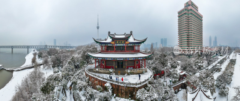 武汉晴川阁冬季雪景