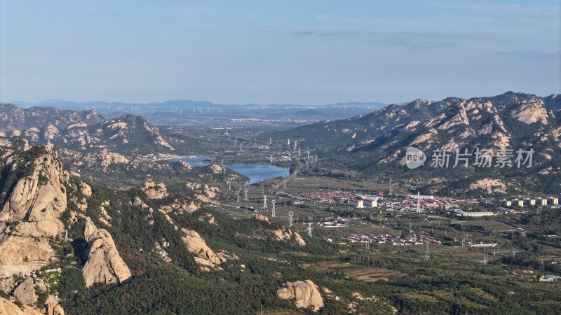 航拍山东省烟台市牟平区单耳山秋季风光