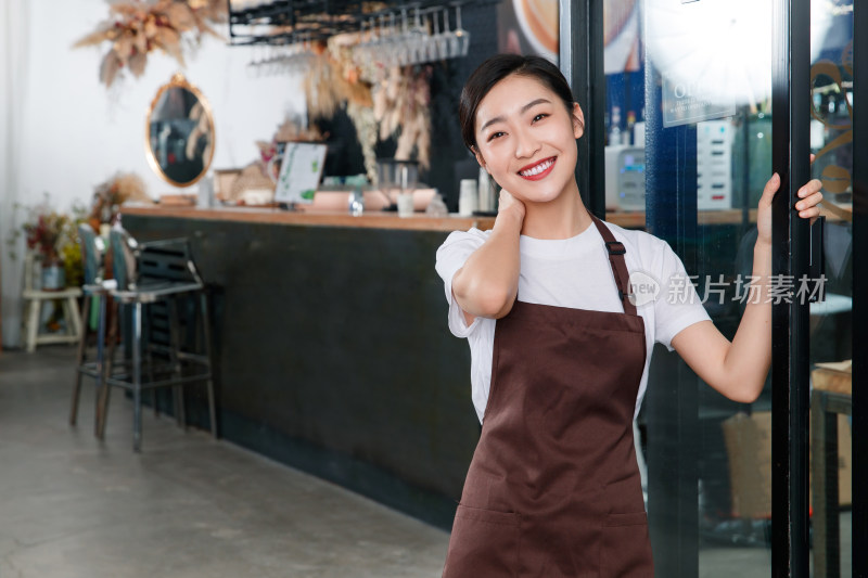 咖啡店的女服务员