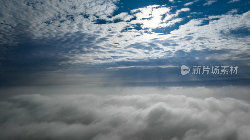 航拍白云之上天空背景图