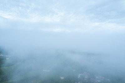 天空云雾缭绕风起云涌唯美风光航拍全景