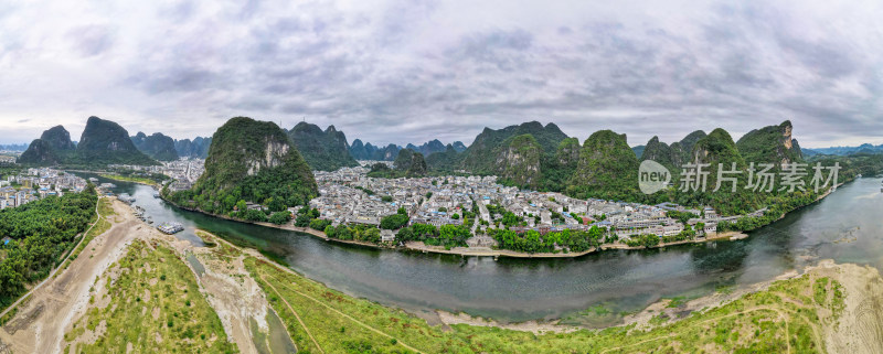 广西桂林阳朔山水风光全景图