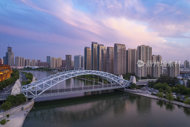 天津海河风景线国泰桥城市建筑日落夜景航拍