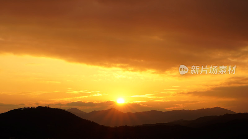 日出阳光天空太阳日出日落夕阳照片摄影