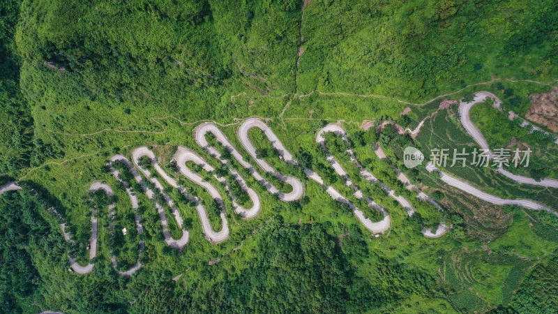 绿色生态贵州晴隆二十四道拐公路航拍