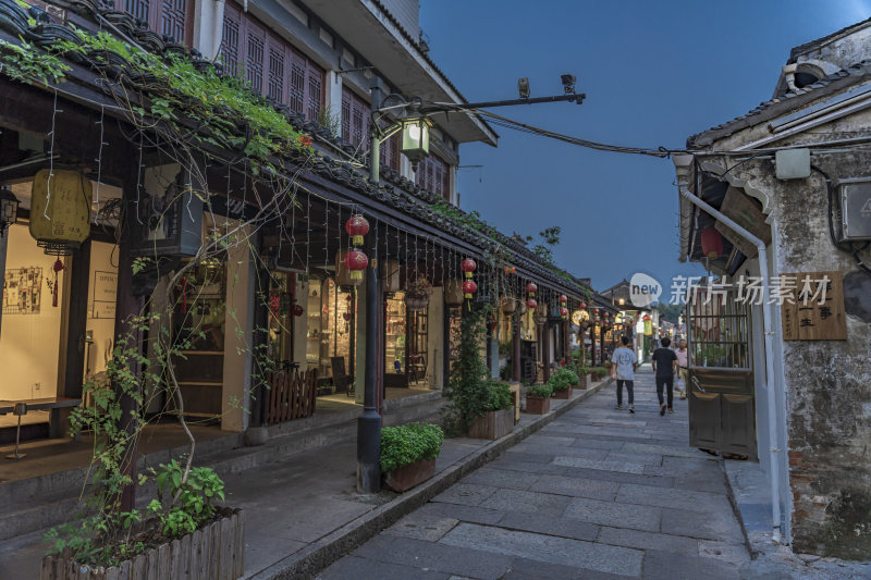 绍兴仓桥直街江南水乡夜景