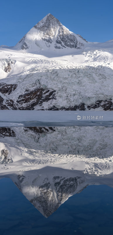 西藏那曲比如萨普神山圣山圣湖冰川壮丽景色