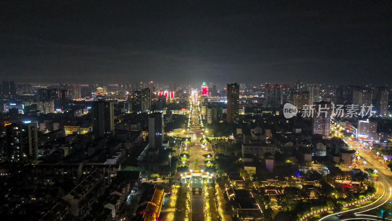 四川德阳钟鼓楼夜景灯光航拍图