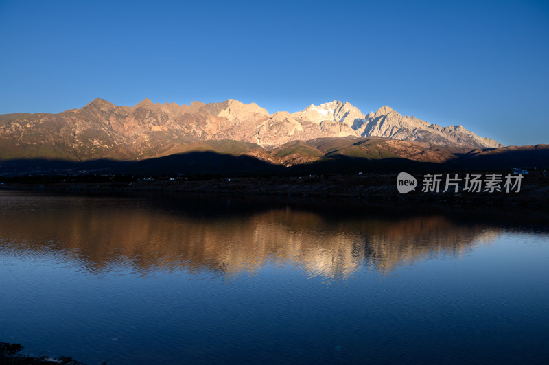 玉龙雪山