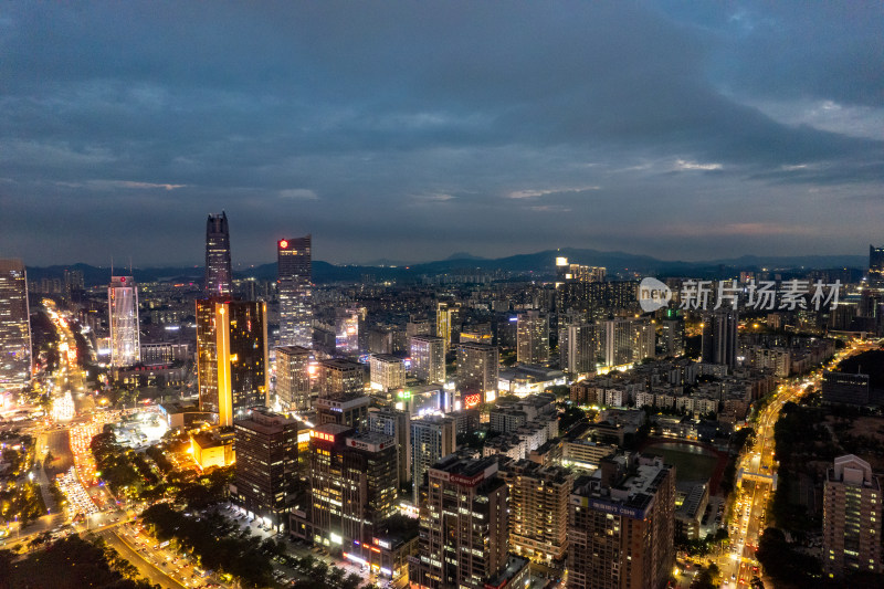 广东东莞城市CBD夜景灯光航拍摄影图