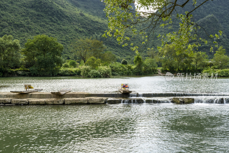 阳朔遇龙河风光