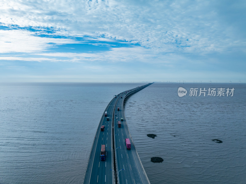 航拍上海东海大桥 跨海大桥 海上运输