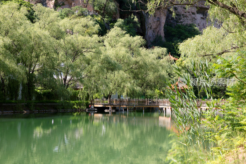 北京百里山水画廊滴水壶景区