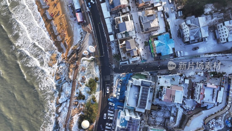 航拍俯瞰威海市高区火炬八街冬季雪后街景