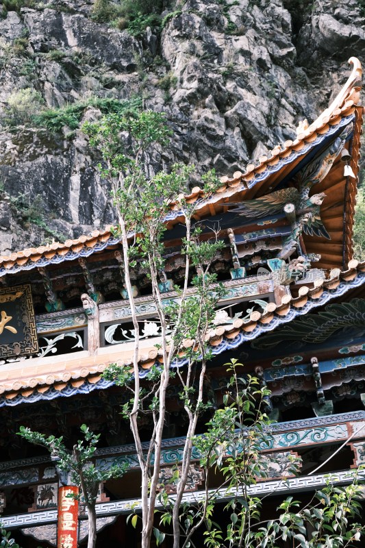 古色古香的传统中式建筑近景