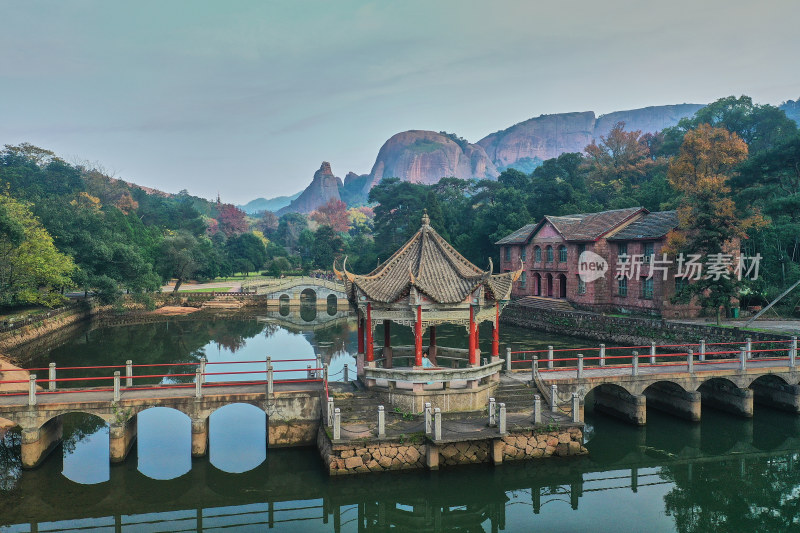 江西弋阳龟峰景区