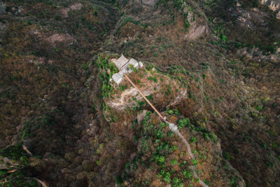 平凉市崆峒通天桥天台山