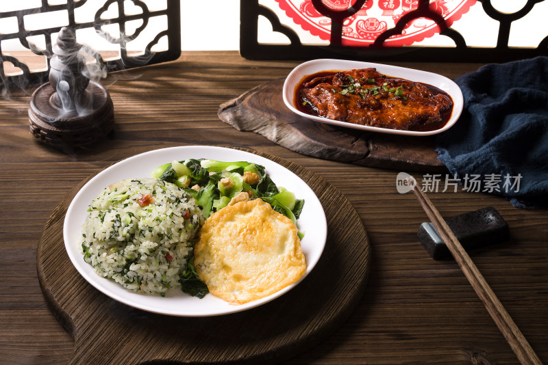 中式红烧大排套餐饭