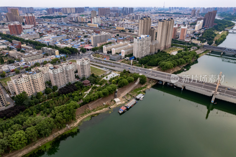 河南漯河沙河桥梁绿化植物航拍摄影