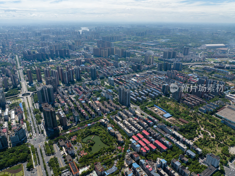 蓝天白云下湖南衡阳华新开发区 城市风光