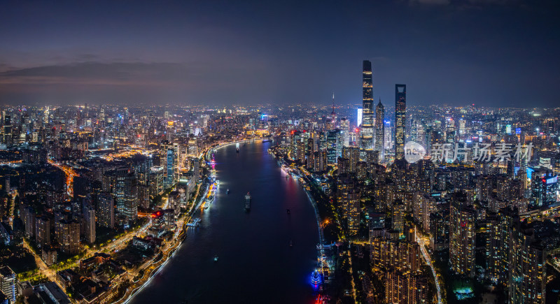 航拍上海外滩黄浦江陆家嘴城市夜景