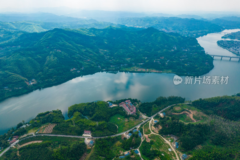 祖国大好河山丘陵山川蓝天白云航拍摄影图