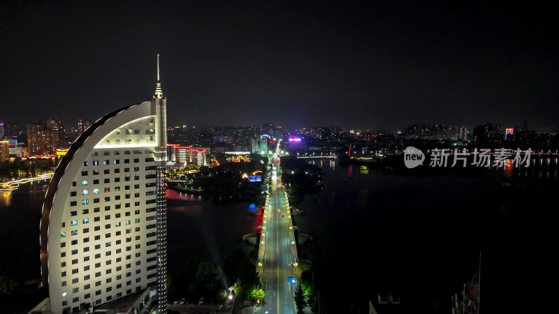 湖北鄂州市公安局凤凰路夜景航拍图