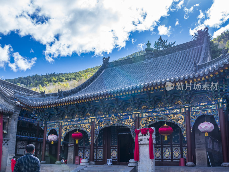 山西五台山普化寺禅院早上风景