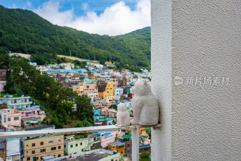 韩国釜山著名景点甘川文化村风光