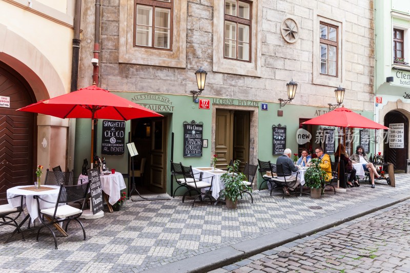 布拉格广场的餐厅