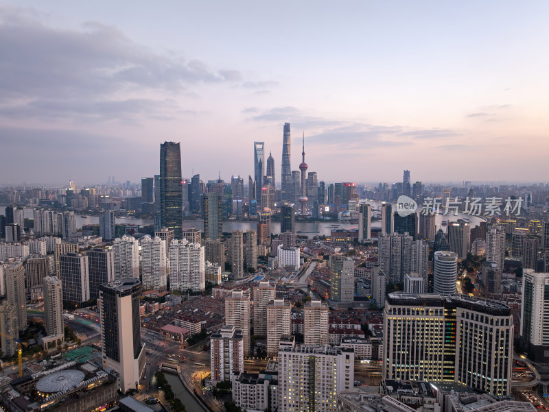 上海外滩陆家嘴城市建筑群城市天际线航拍