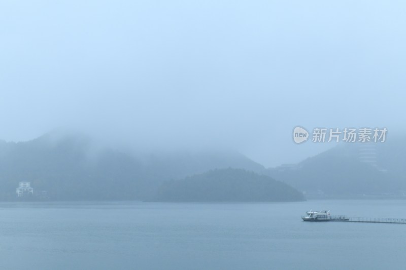 浙江天台山雾景