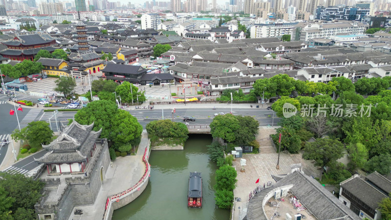 航拍江苏无锡南禅寺步行街