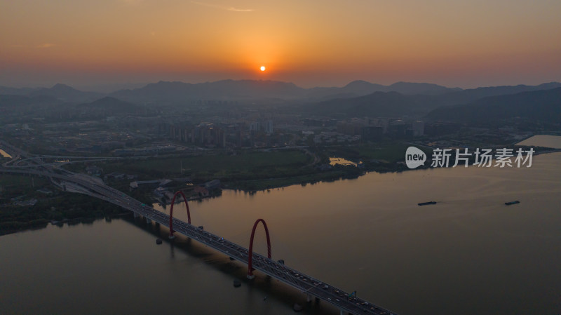 航拍杭州之江大桥日落美景