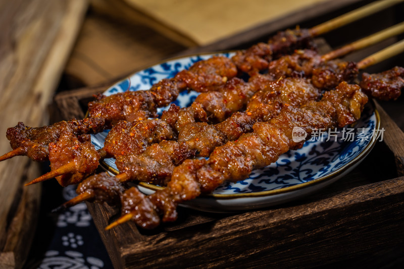 烤羊肉串美食