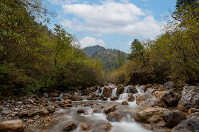 秋天陇南官鹅沟自然风景