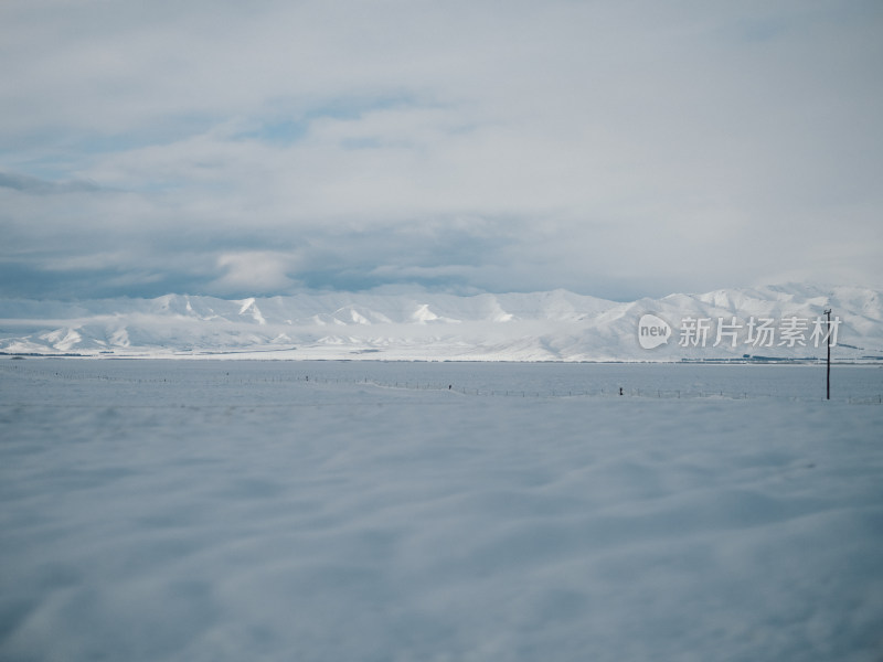 蒂卡波湖农场雪景