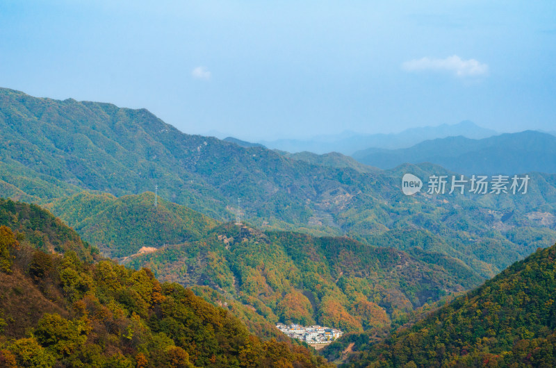 河南洛阳白云山风景区秋天的自然风光