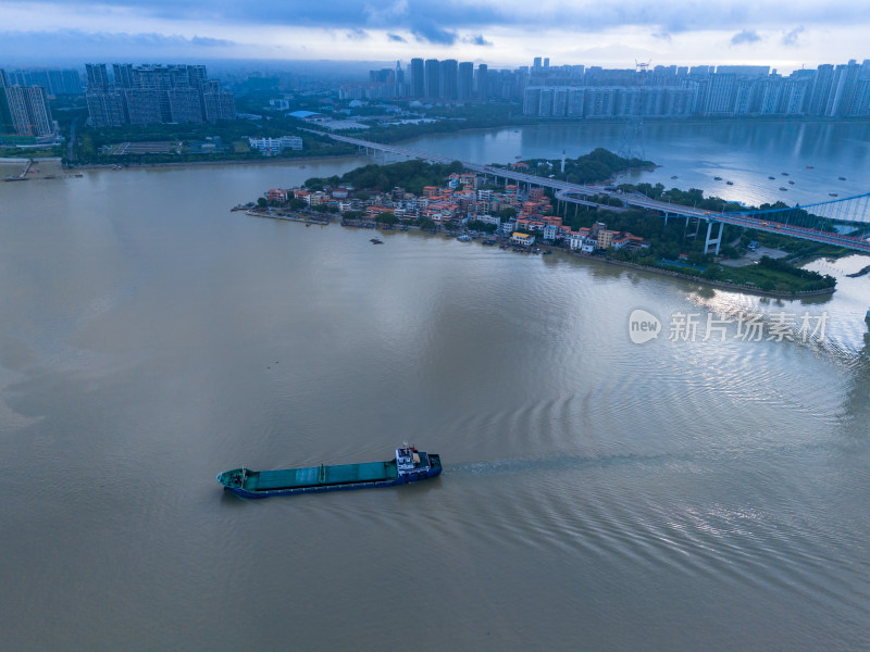 广东汕头海湾大桥工业航拍图