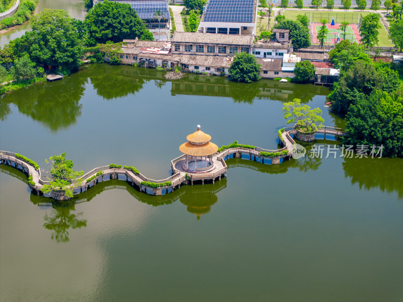 航拍夏季白天广东揭阳榕江西湖公园湖心亭