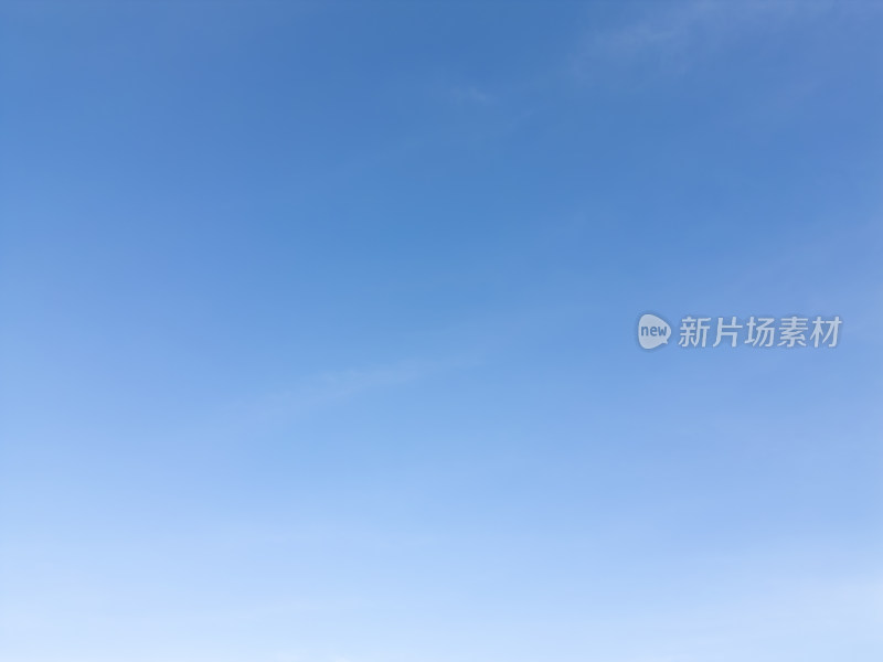 无人机高空航拍的天空