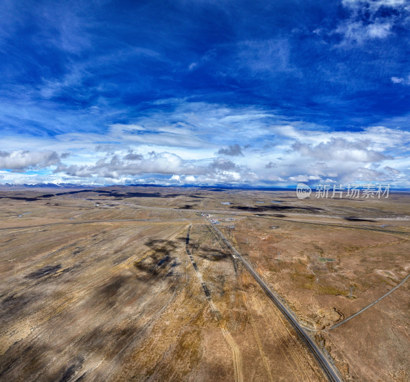 青海省玉树昆仑山可可西里雪山观景台航拍