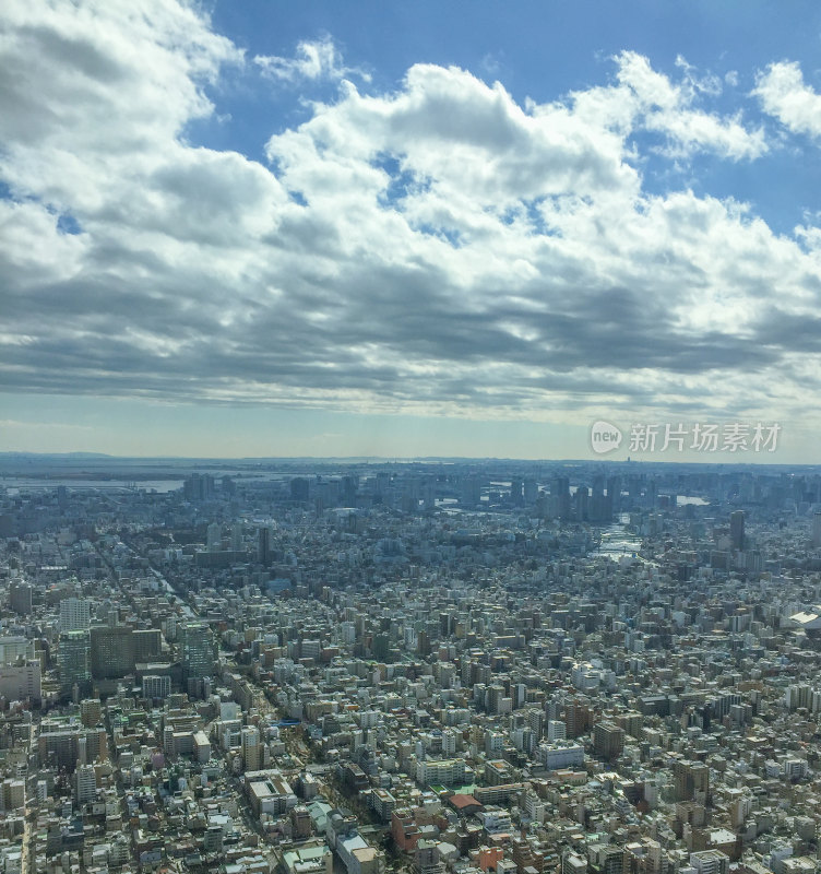 东京晴空塔眺望城市天际线