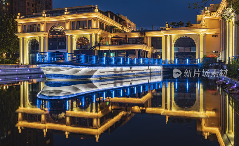 北京亮马桥游船码头夜景