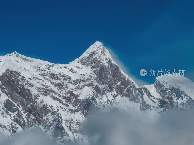 西藏林芝索松村南迦巴瓦峰雪山航拍