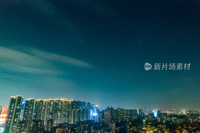 广东佛山电视塔地标建筑夜景航拍摄影图