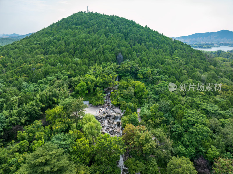 夏季白天航拍江苏徐州天师岭瀑布风光