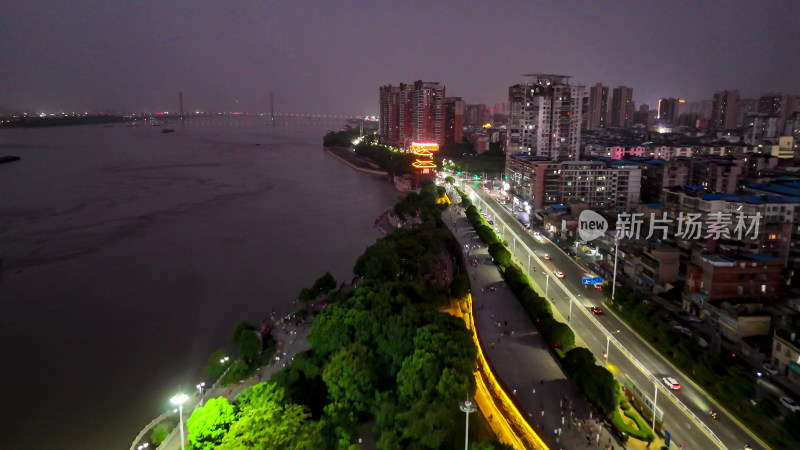 航拍湖北鄂州沿江大道夜景交通